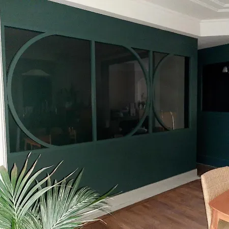 La 30 Bed & Breakfast