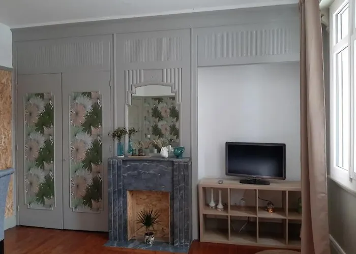 Couette-café La 30 3*