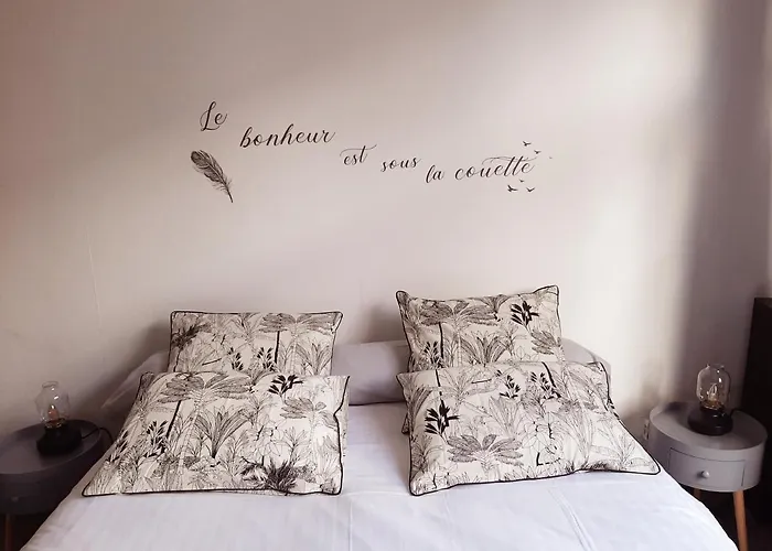 La 30 Couette-café 3*