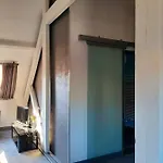 乐维拉30号酒店 里尔