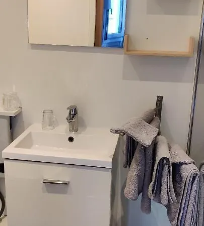 La 30