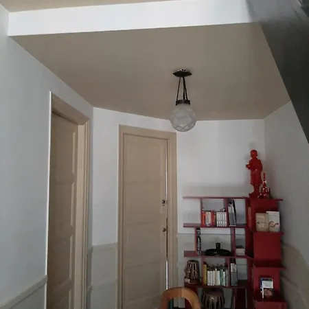 La 30 Oda ve Kahvaltı