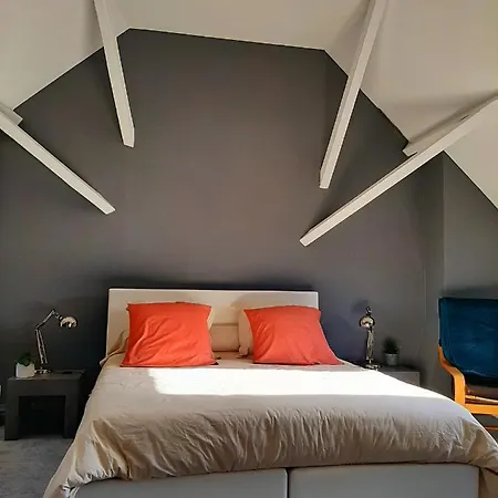 La 30 Bed and Breakfast Λιλ