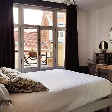 La 30 Bed and Breakfast Λιλ