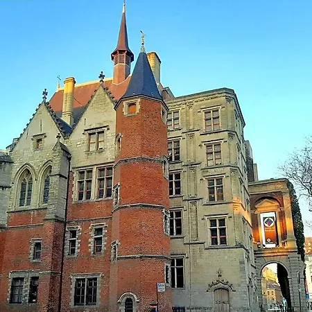 La 30 3* Lille